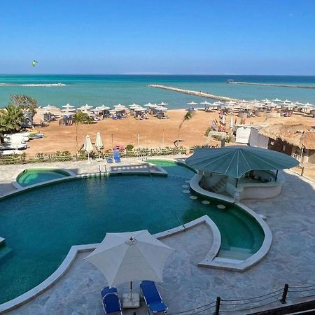 Comfort Zone At Turtles Beach Resort Хургада Экстерьер фото