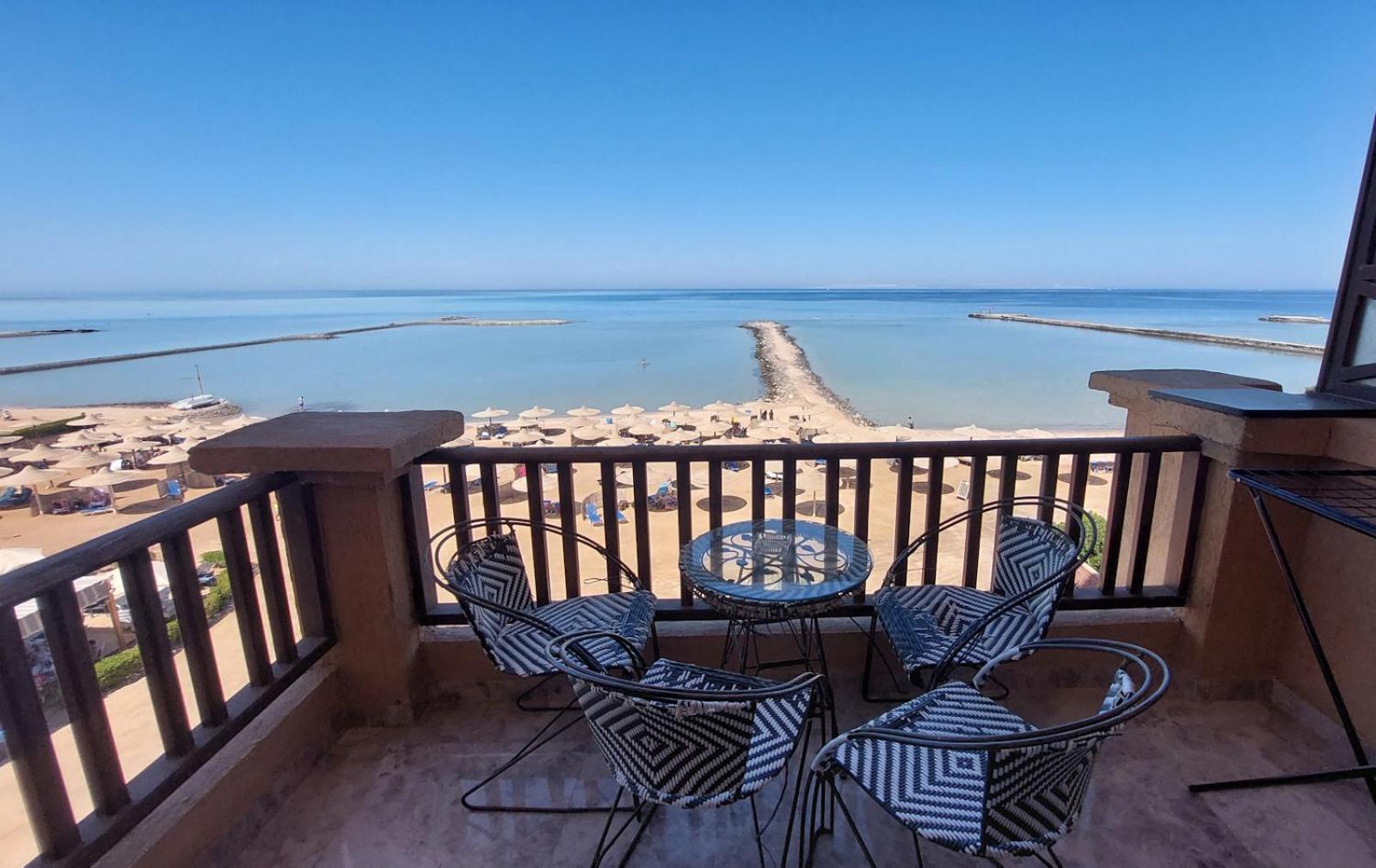 Comfort Zone At Turtles Beach Resort Хургада Экстерьер фото